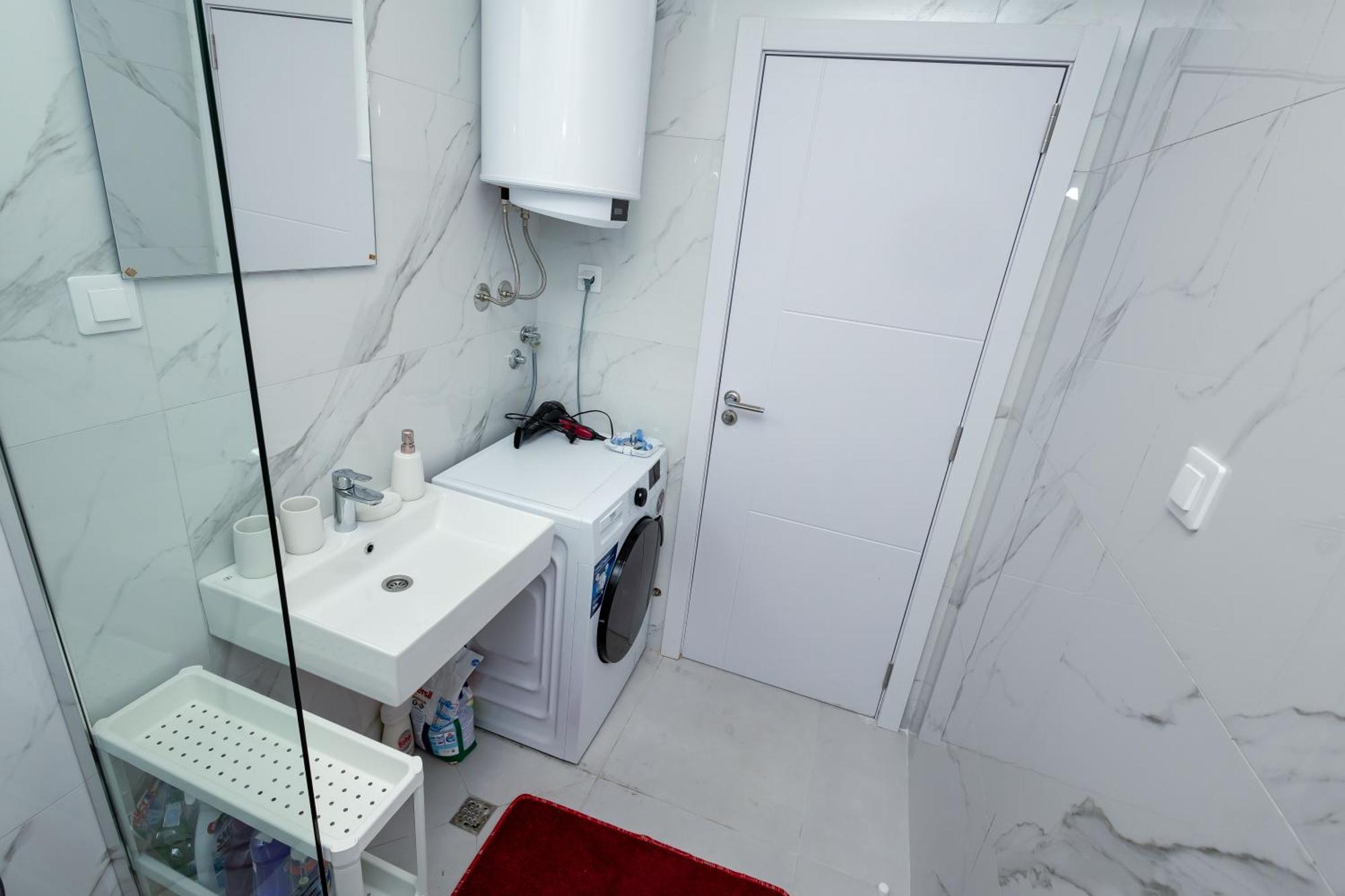 Elegant Escape Podgorica Apartment Bagian luar foto