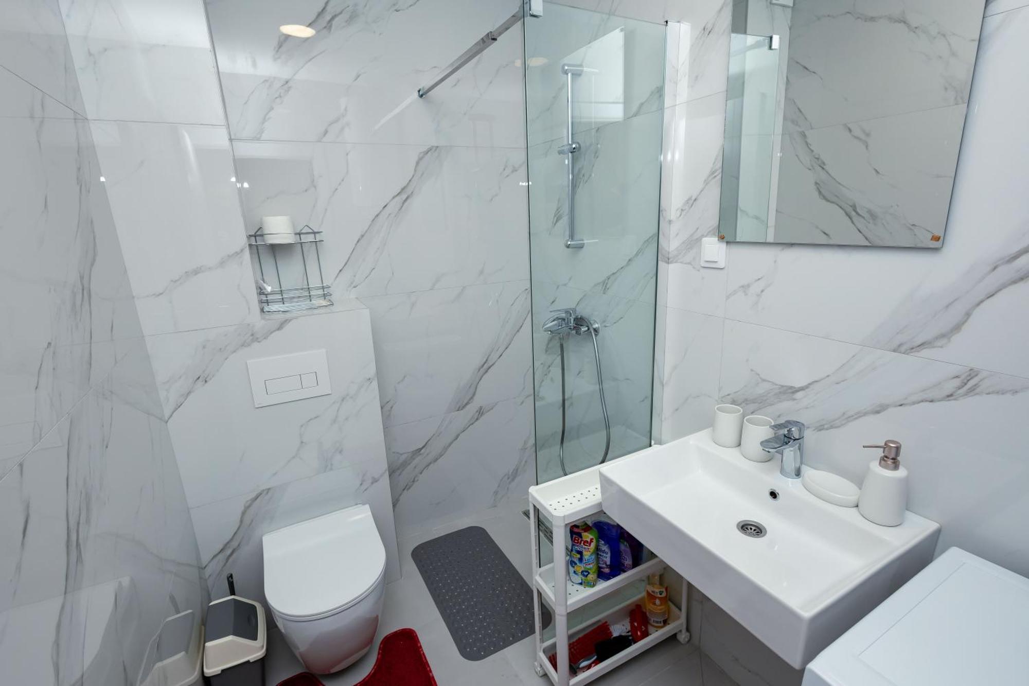 Elegant Escape Podgorica Apartment Bagian luar foto