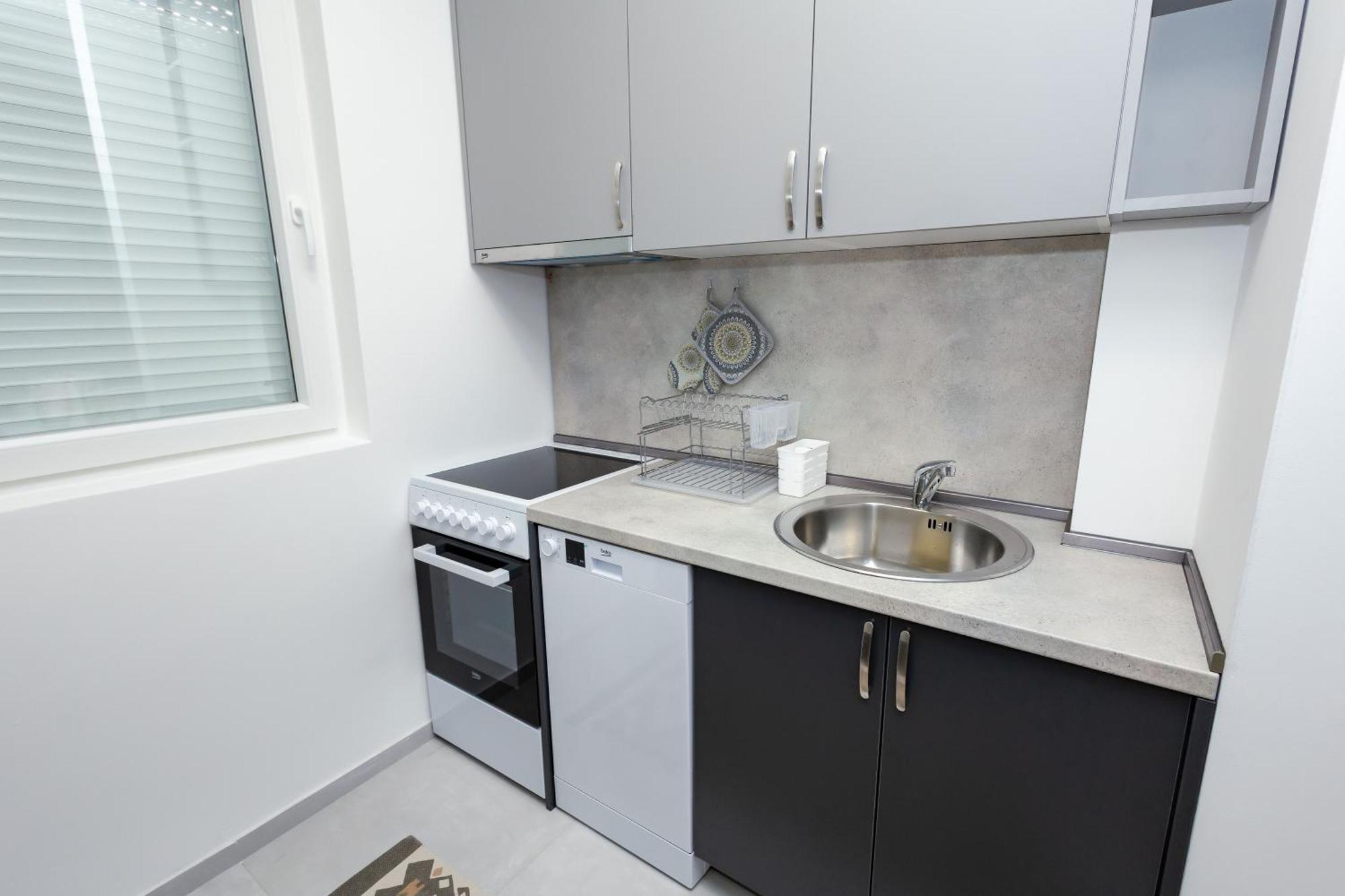 Elegant Escape Podgorica Apartment Bagian luar foto